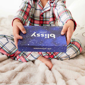 Blissy Queen Night Sky Pillowcase Lifestyle – Mulberry Silk