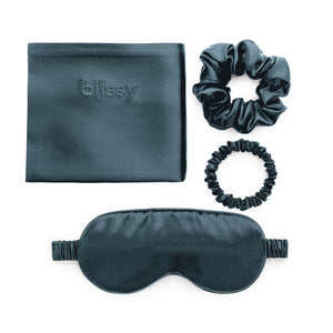Blissy Queen Ash Blue Blissy Dream Set Lifestyle – Mulberry Silk