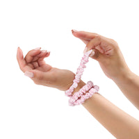 Blissy Blush Blissy Skinny Scrunchies Lifestyle – Mulberry Silk