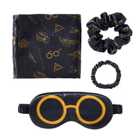 Blissy King Harry Potter™ Wizarding World Icons Blissy Dream Set Lifestyle – Mulberry Silk