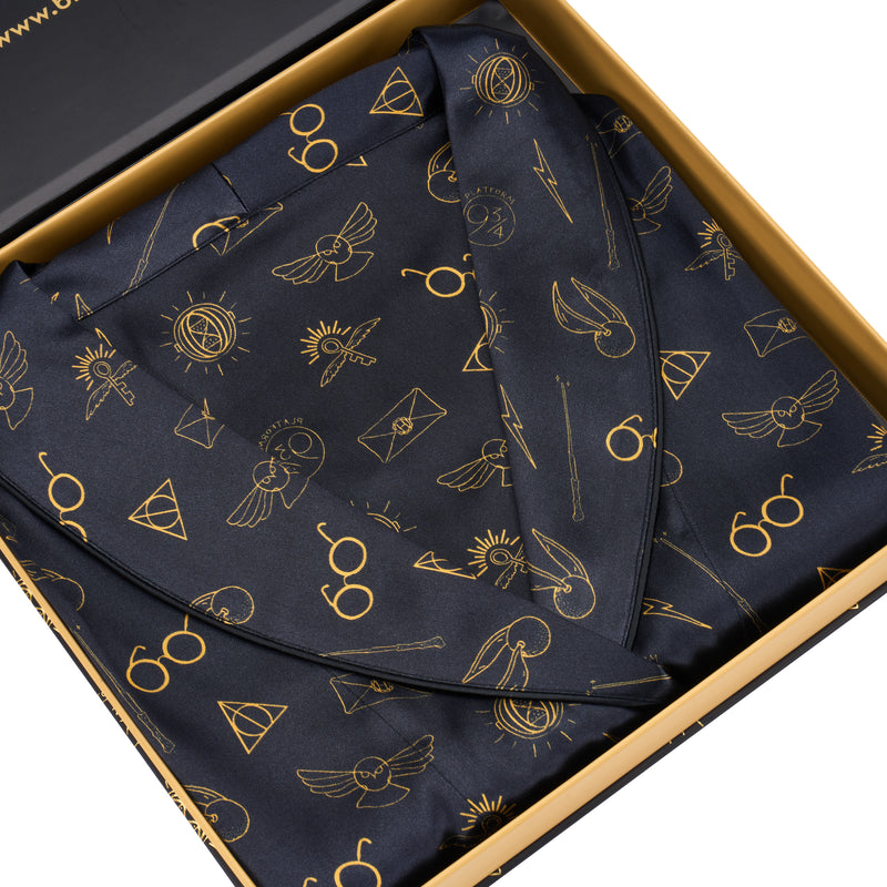 Blissy Harry Potter™ Wizarding World Icons Silk Classic Robe Detail –