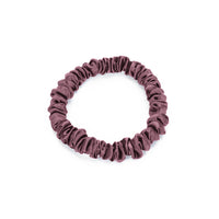 Plum Blissy Skinny Scrunchies Close-Up – Blissy 22 Momme Silk
