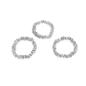 Blissy Silver Blissy Skinny Scrunchies Lifestyle – Mulberry Silk