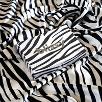 Blissy Mulberry Silk Pillowcase – Zebra Queen