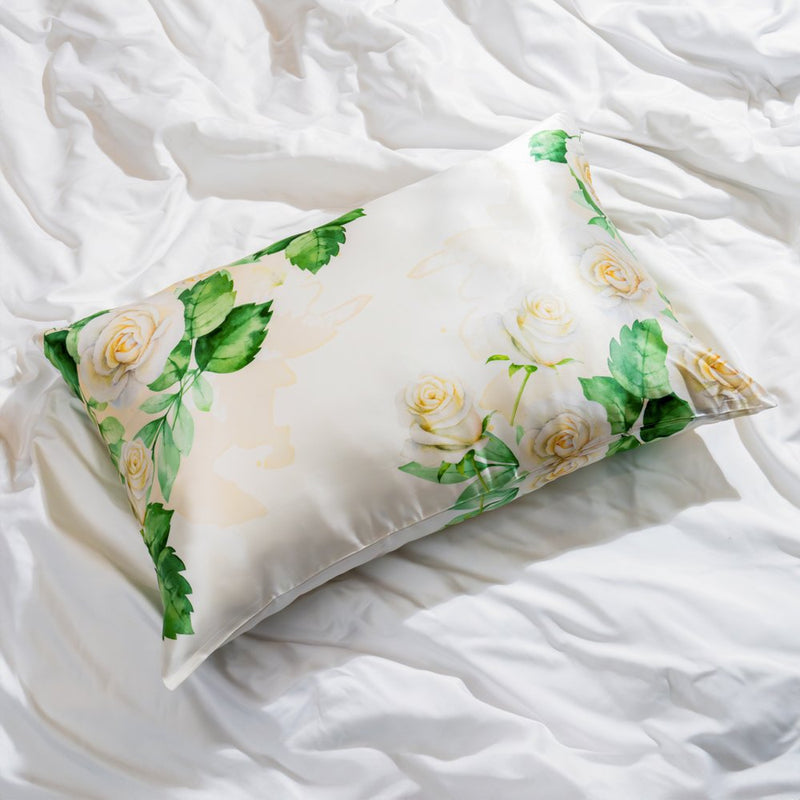 Blissy Zodiac Flower Silk Pillowcase Detail – Queen