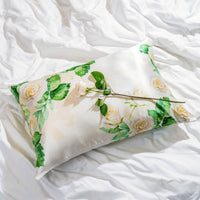 Blissy Queen Zodiac Flower Pillowcase Lifestyle – Mulberry Silk