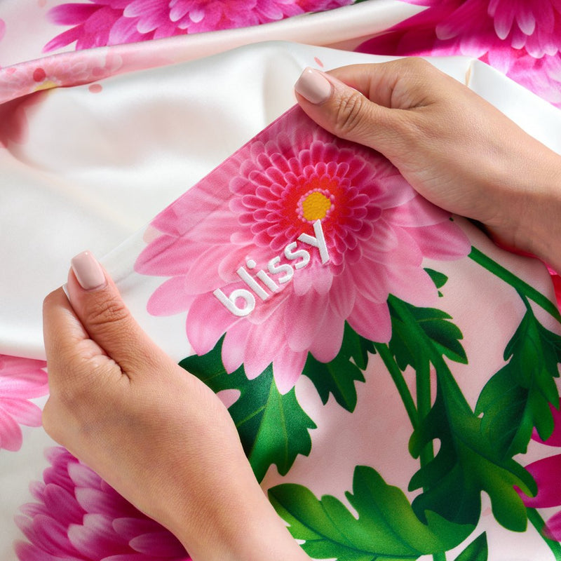Blissy Zodiac Flower Silk Pillowcase Detail – Queen
