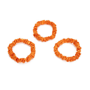 Blissy Coral Blissy Skinny Scrunchies Lifestyle – Mulberry Silk