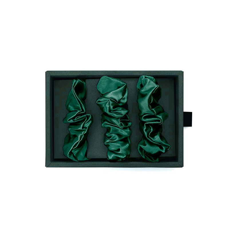 Blissy Emerald Blissy Scrunchies Lifestyle – Mulberry Silk
