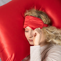 Blissy Red Silk Sleep Mask Detail –