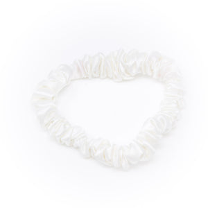 Red, White, Blue Blissy Skinny Scrunchies Close-Up – Blissy 22 Momme Silk